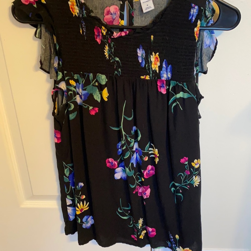 Black floral top